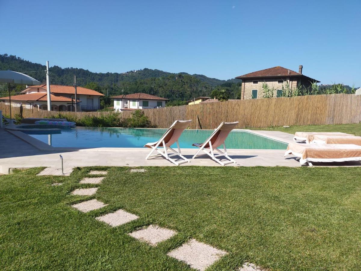 Villa Ester Camaiore Bagian luar foto