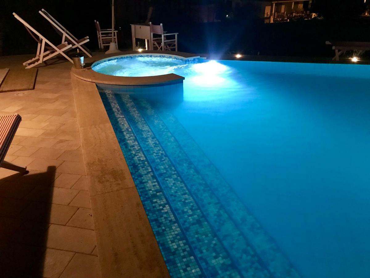 Villa Ester Camaiore Bagian luar foto